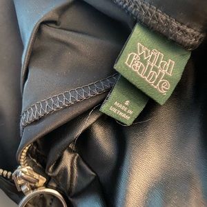 Wild Fable new with tags zip up faux leather leggings